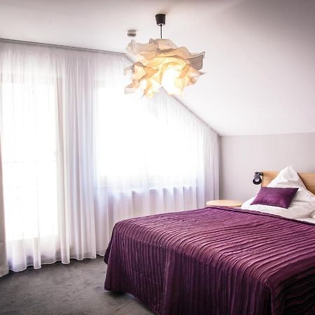 Hotel Restaurant Na Navsi Ricany  Εξωτερικό φωτογραφία
