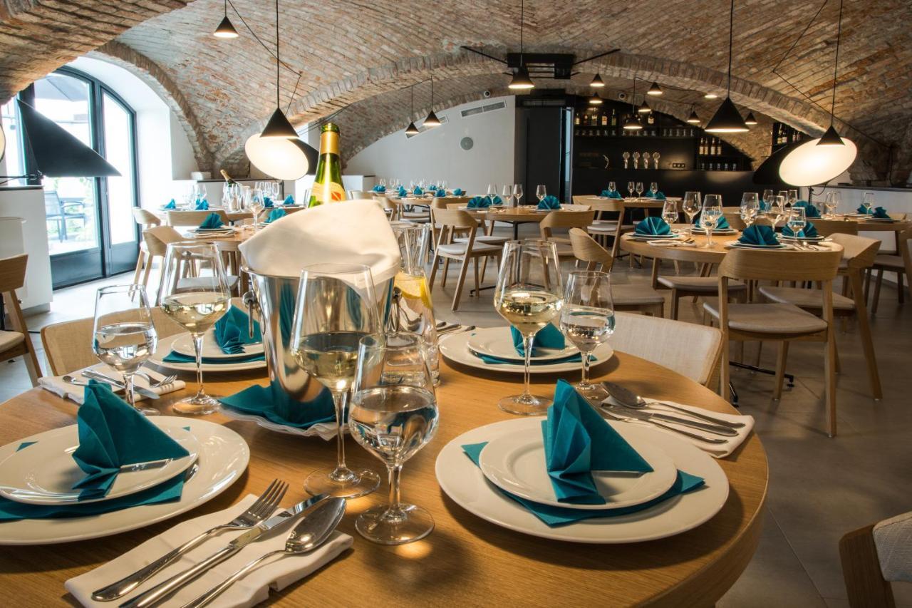 Hotel Restaurant Na Navsi Ricany  Εξωτερικό φωτογραφία